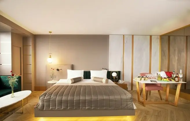 Sky Suite