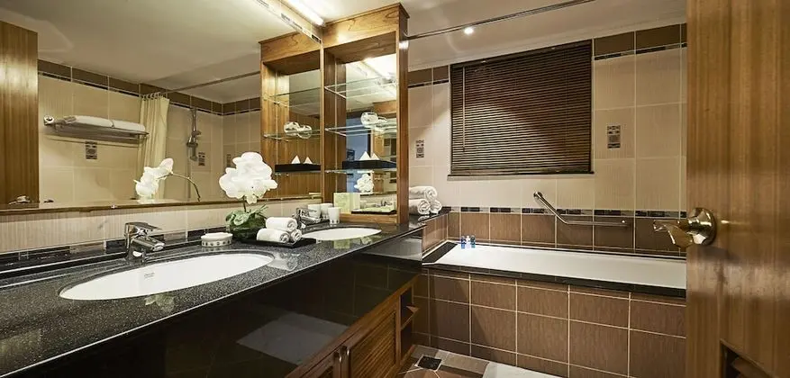 2 Bedroom Executive with Balcony