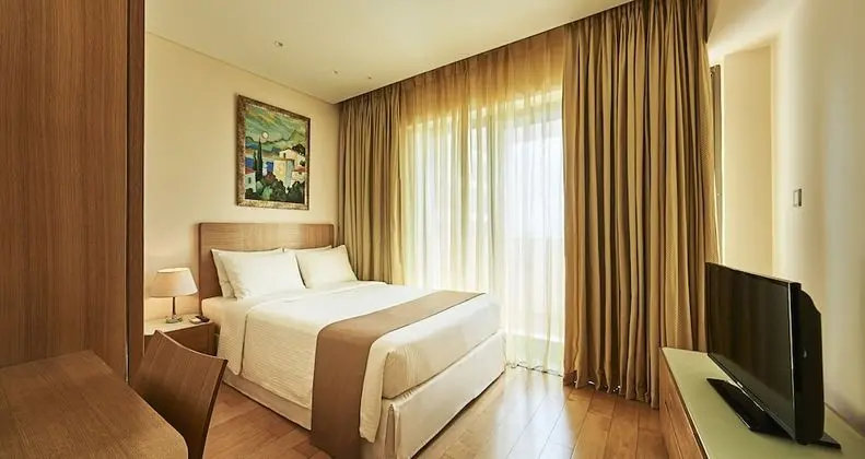 2 Bedroom Premier with Balcony