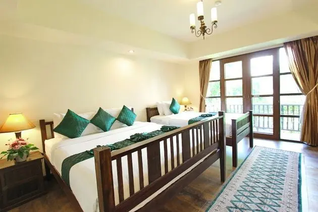 Family Suite (3 Adults)