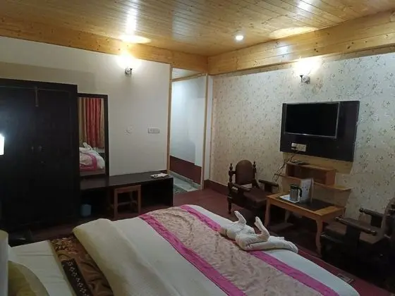 Luxury Oda