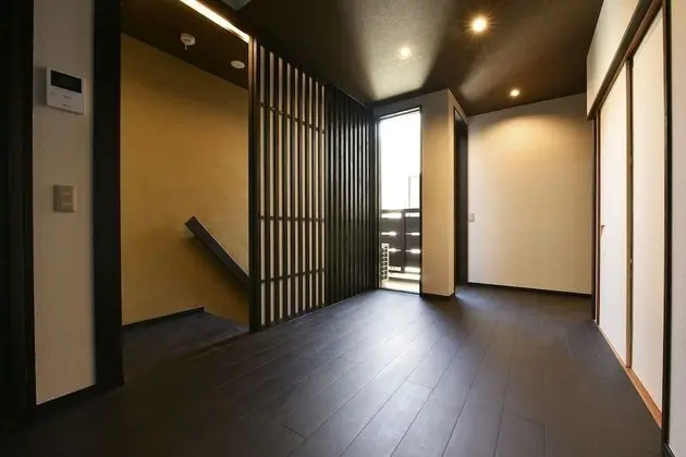 Traditional Ev (Whole Rent Town House)