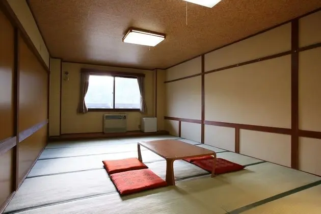 Traditional Oda (Japanese Wide (No Elevator Access))