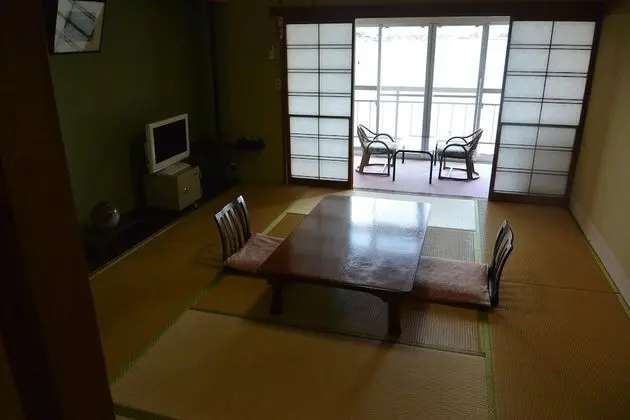 Traditional Oda (JapaneseStyle 4 ppl, Toilet,Lake side)