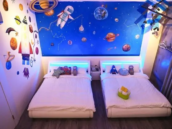 Gallery Dört Kişilik Oda, 2 Çift Kişilik Yatak, Sigara İçilmez, Avlu Manzaralı