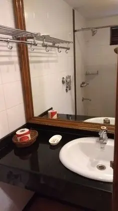 Standard Tek Büyük Yataklı Oda, 1 En Büyük (King) Boy Yatak, Sigara İçilmez, Bahçe Manzaralı