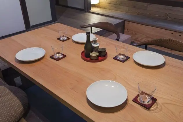Traditional Ev (BISHO)