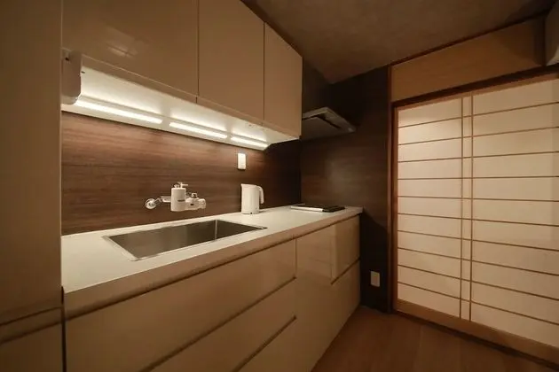 Deluxe Ev (Ikkō 10)