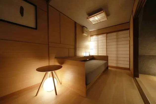Deluxe Ev (Ikkō 10)