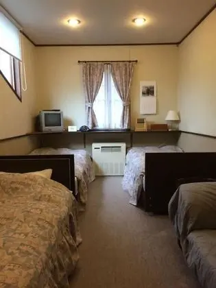 Üç Kişilik Oda, Ortak Banyo (with Extra Bed, Shared Toilet,201)