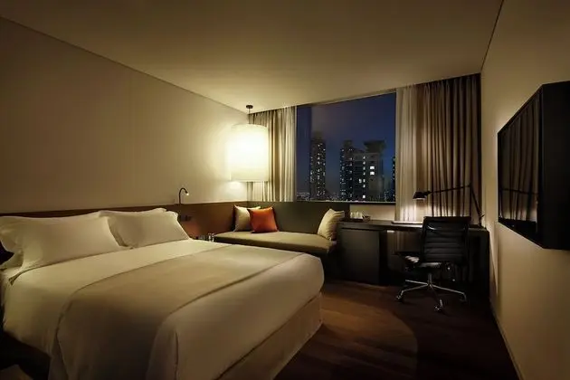 Standard Tek Büyük Yataklı Oda (Breakfast 1+1 Package)