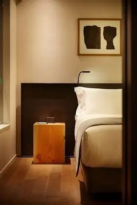 Deluxe Tek Büyük Yataklı Oda (High Floor)