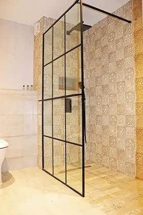 Tek Büyük veya İki Ayrı Yataklı Oda, Nehir Manzaralı