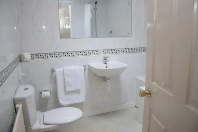 Tek Kişilik Oda, Nehir Manzaralı
