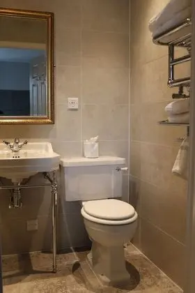Tek Kişilik Oda, Nehir Manzaralı