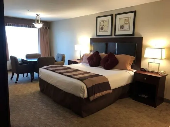 Executive Suite 1 King with Kitchen