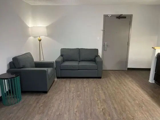 Süit, 1 En Büyük (King) Boy Yatak, Sigara İçilmez, Balkon