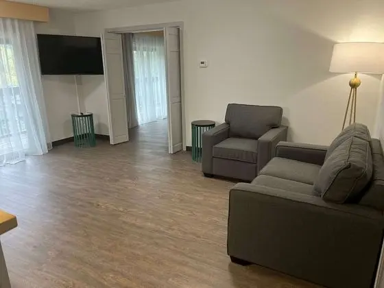 Süit, 1 En Büyük (King) Boy Yatak, Sigara İçilmez, Balkon