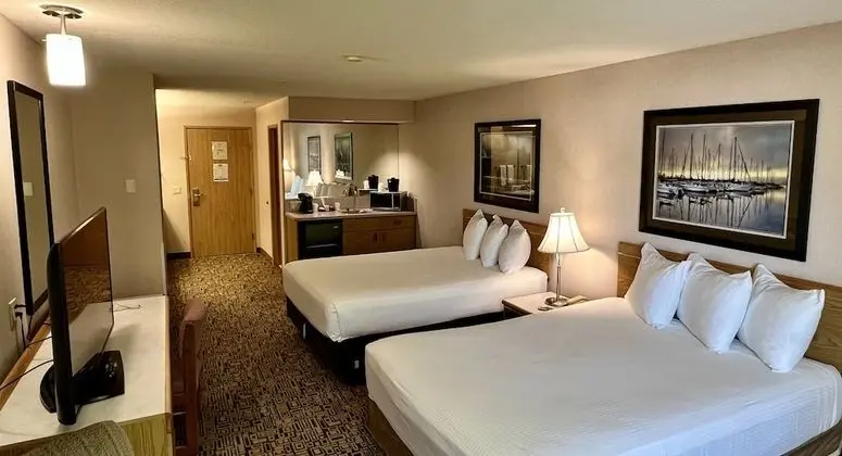 Süit, 2 Büyük (Queen) Boy Yatak, Sigara İçilmez