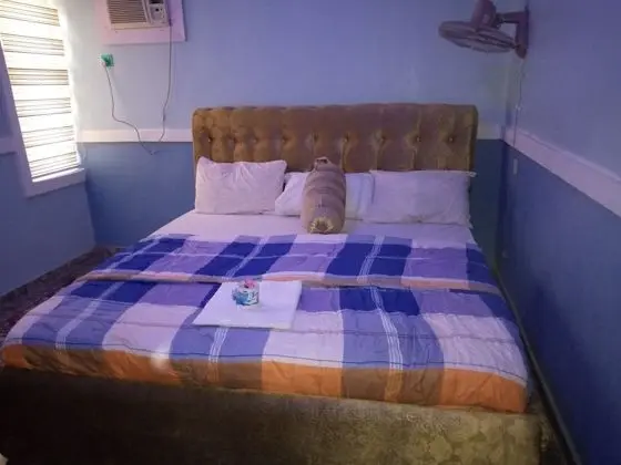 Basic Tek Büyük Yataklı Oda