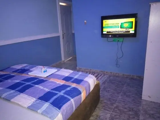 Basic Tek Büyük Yataklı Oda