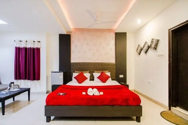 Deluxe Tek Büyük Yataklı Oda, 1 Çift Kişilik Yatak, Sigara İçilmez