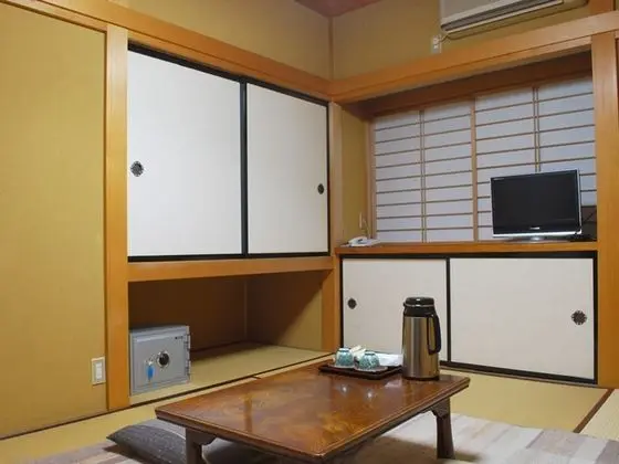 Traditional Oda, Ortak Banyo