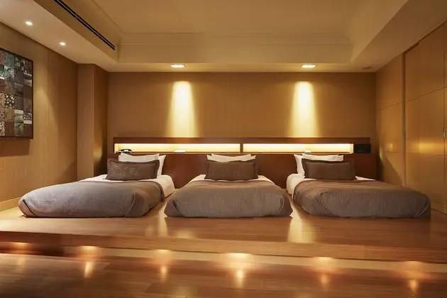 Süit, Sigara İçilmez (Futon)