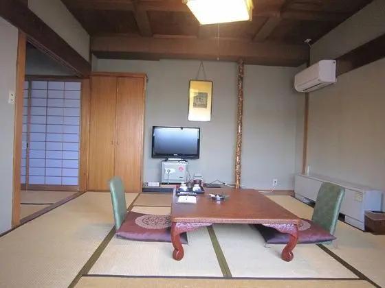 Traditional Oda, Sigara İçilmez, Ortak Banyo (Japanese Style, 2F)