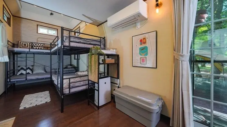 Karavan, Sigara İçilmez (Journey, Up to 4 People)