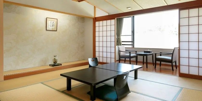 Standard Oda, Sigara İçilmez, Özel Banyo (Japanese Style, with Private Bath)