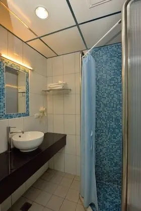 Standard Dört Kişilik Oda