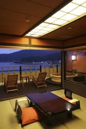 Traditional Oda, Sıcak Su Havuzu, Okyanus Manzaralı (Executive, Japanese Style)