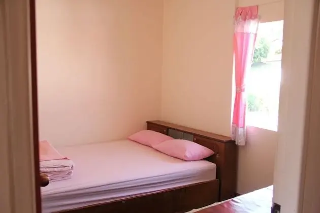 Backpacker Room with Shared Bathroom