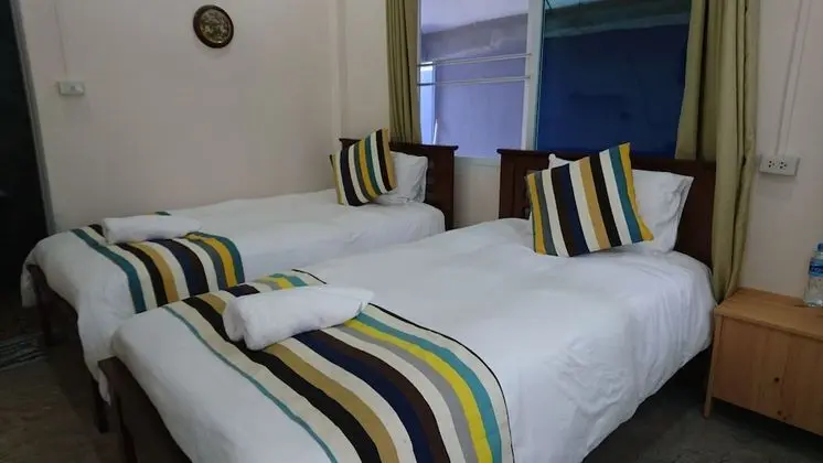 Standard Room (Building)