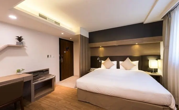 Deluxe Tek Büyük Yataklı Oda