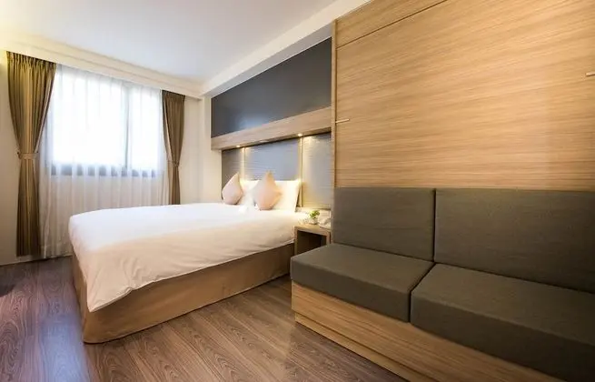 Premium Tek Büyük Yataklı Oda