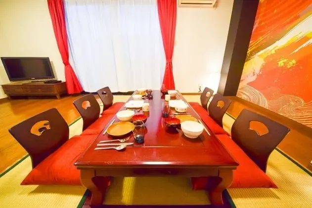 Traditional Ev (Private Vacation Home)