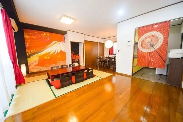 Traditional Ev (Private Vacation Home)