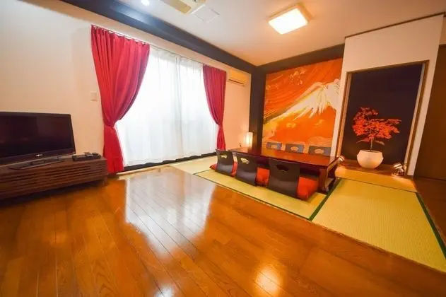 Traditional Ev (Private Vacation Home)