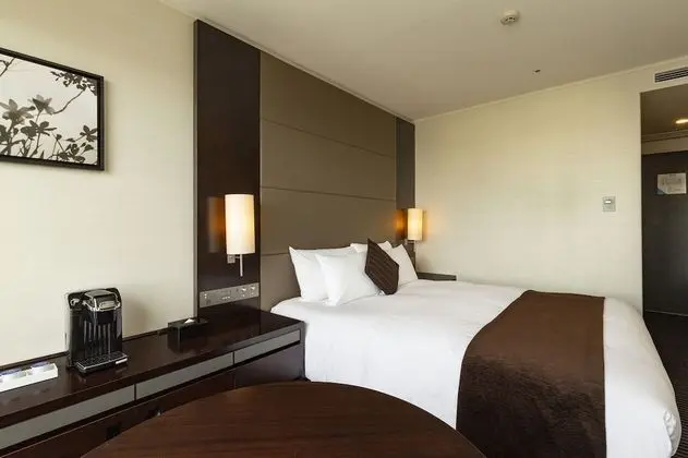 Premier Tek Büyük Yataklı Oda, Sigara İçilmez (High Floor, Main Tower)