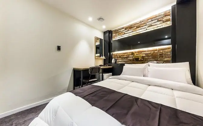 Oda (Comfortable room (Netflix available))