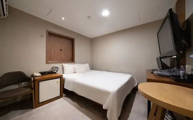Oda (Semi-suite room)