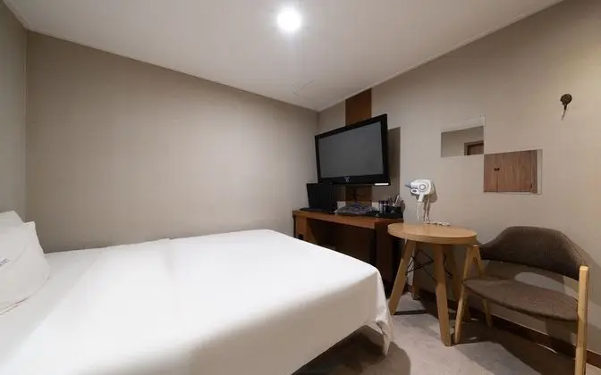 Oda (Semi-suite room)