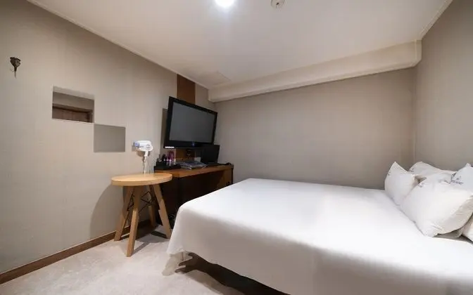 Oda (Semi-suite room)