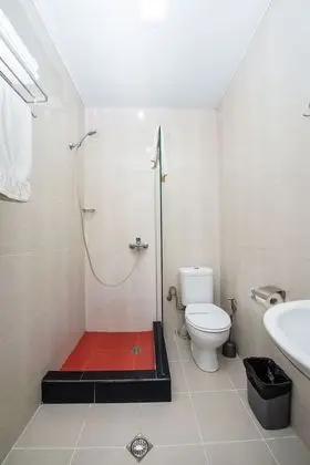 Standard Tek Büyük Yataklı Oda