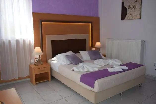 Stüdyo, Bahçe Manzaralı