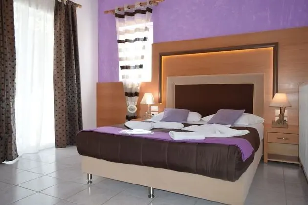 Stüdyo, Bahçe Manzaralı