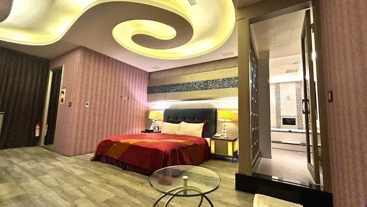 Comfort Tek Büyük Yataklı Oda (no continuously stay)