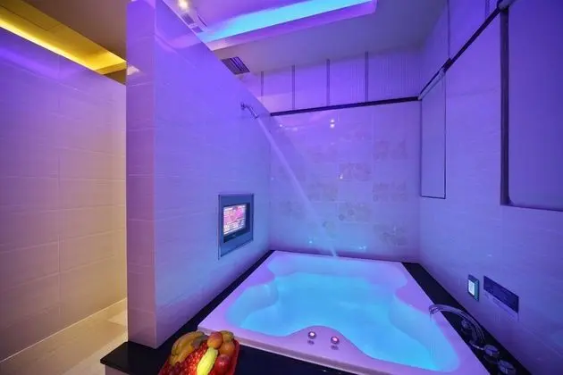 Comfort Tek Büyük Yataklı Oda (no continuously stay)